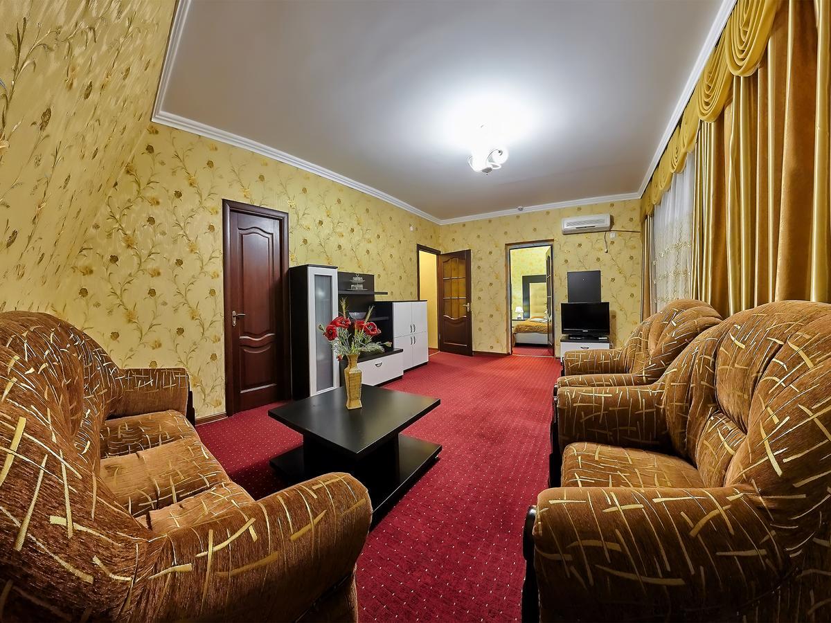 Sanatorium Elite Dnipro Hotell Truskavets Eksteriør bilde