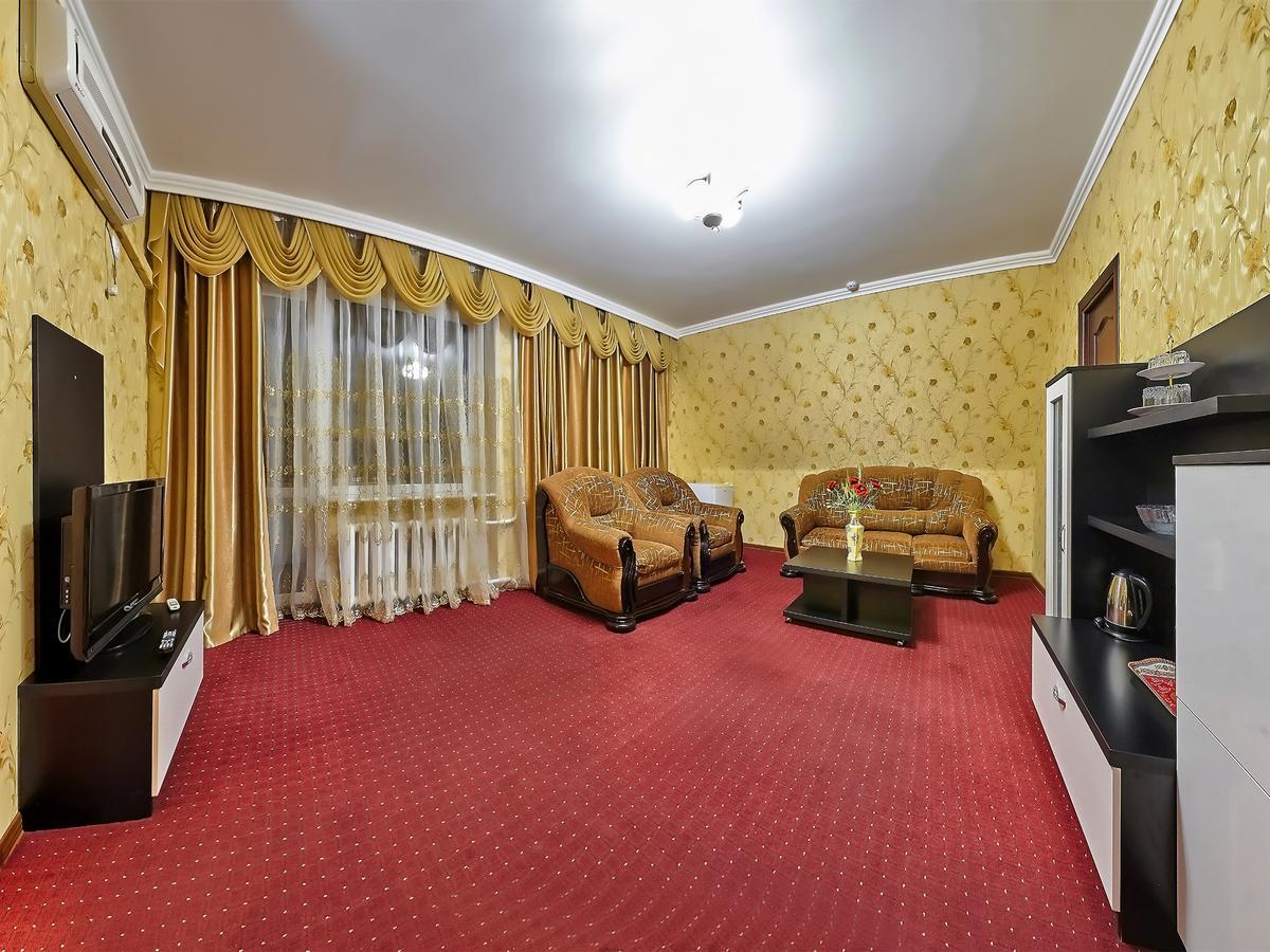 Sanatorium Elite Dnipro Hotell Truskavets Eksteriør bilde